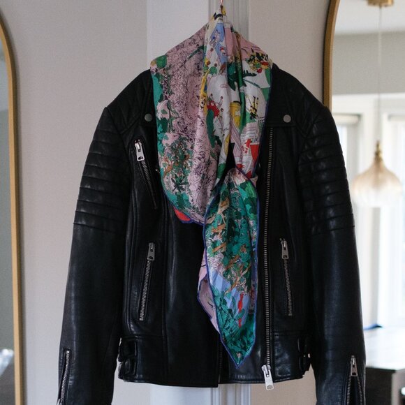 Silky scarf - Picture 2 of 2